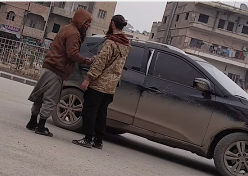 [Video] Mujeres graban en secreto cómo es vivir en Raqqa, la capital del Estado Islámico