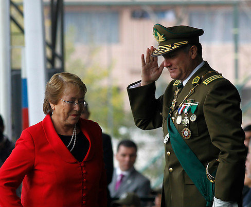 [Galería] Bachelet asistió al aniversario 89 de Carabineros de Chile