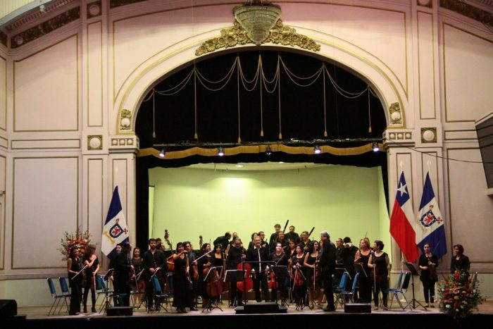 Basílica de La Merced recibe a la Orquesta Clásica U. de Santiago para celebrar 50 años de su parroquia