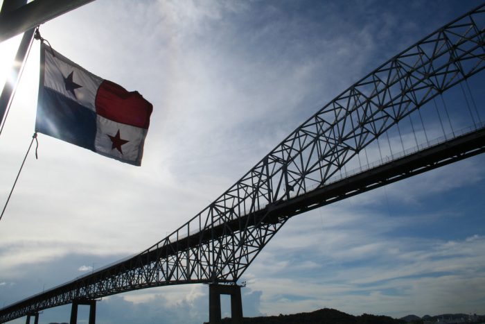 Panamá creará comité de expertos para revisar prácticas financieras y legales