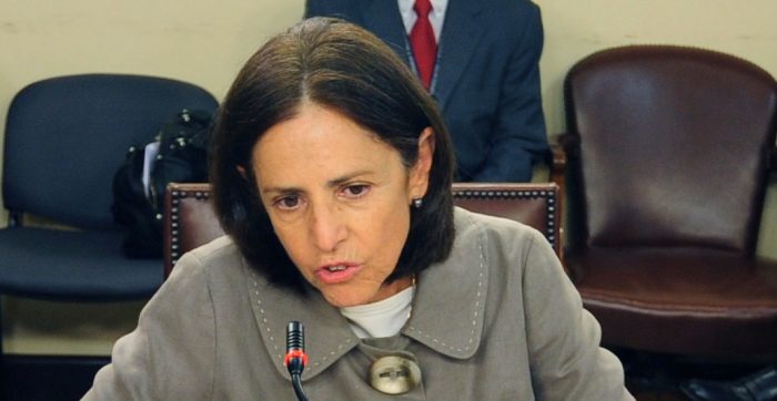 Pilar Armanet se adelanta a la Suprema y renuncia al PPD