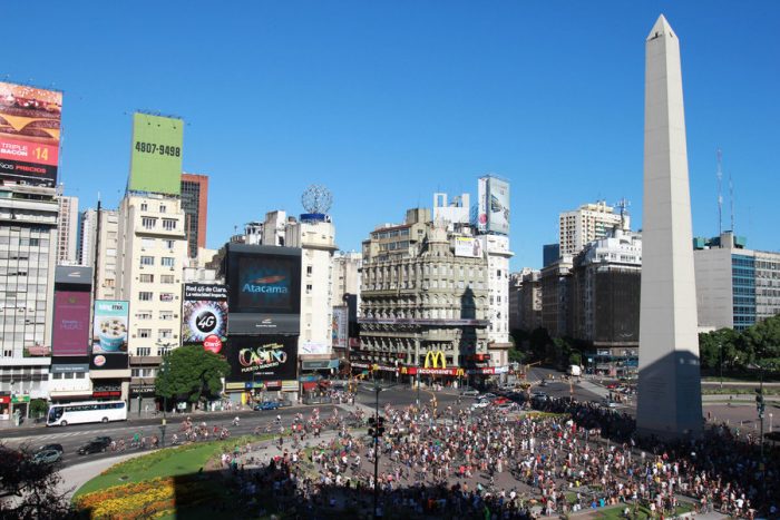 Juez prohíbe las discotecas en Buenos Aires tras fiesta que dejó 5 muertos