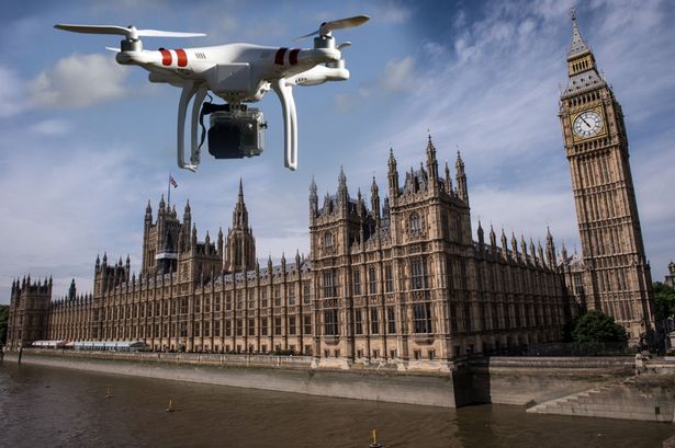 Gobierno británico critica a Amazon por seguridad de los drones