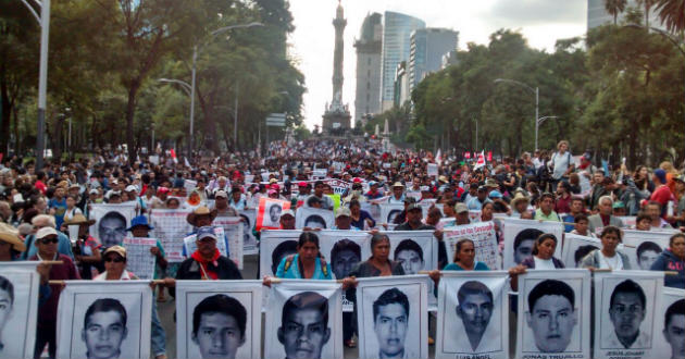 [VIDEO] Padres de 43 jóvenes desaparecidos en Ayotzinapa: «Estamos con más fuerza que nunca» tras informe de CIDH