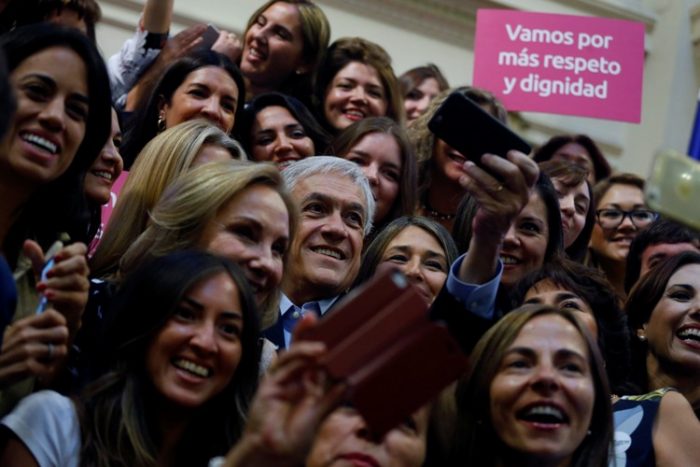 Oposición lanza nuevo referente «Vamos Mujer»