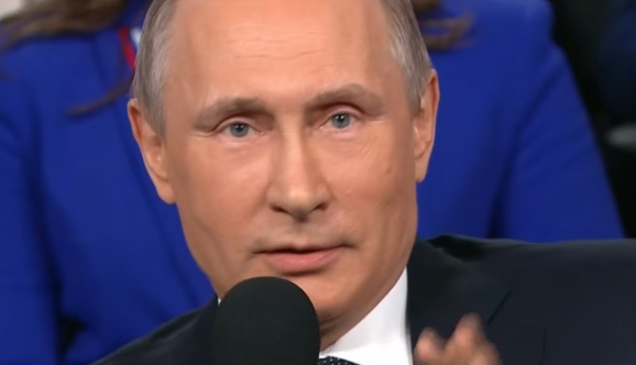 [Video] Vladimir Putin se refiere a los Papeles de Panamá: «No figuro, no hay nada que hablar»