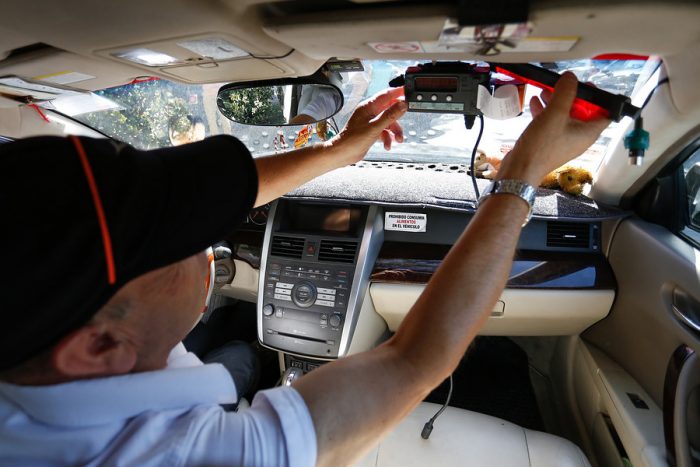 El buen servicio de Uber y Cabify que juega en contra de los taxis tradicionales