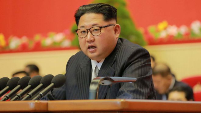 Corea del Norte rebaja la tensión nuclear y dice que no usará sus armas a menos que esté amenazada