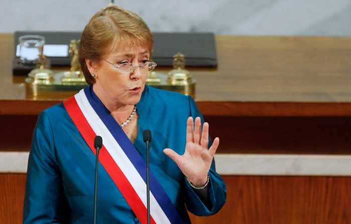 Bachelet se hace cargo de ruptura con la élite, enumera logros y reconoce debilidades de gestión