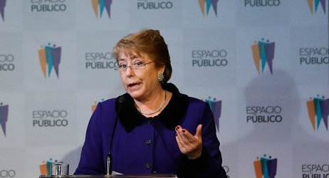 Adimark: Bachelet sale trasquilada de crisis en Chiloé y tensiones oficialistas