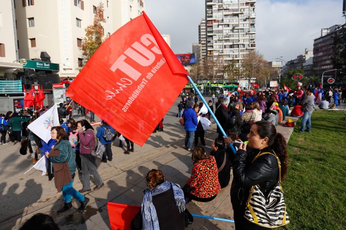 La CUT se reúne en Plaza Italia para marchar en defensa de la titularidad sindical