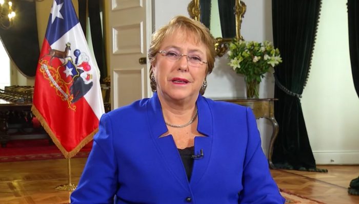 [VIDEO]  El saludo de la Presidenta a los integrantes de la Comisión Rettig