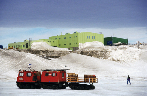 La sustentabilidad de bases antárticas: una necesidad para proteger la vida marina
