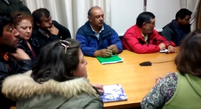 [VIDEO] El tenso diálogo de los pescadores de Chiloé con el ministro de Economía