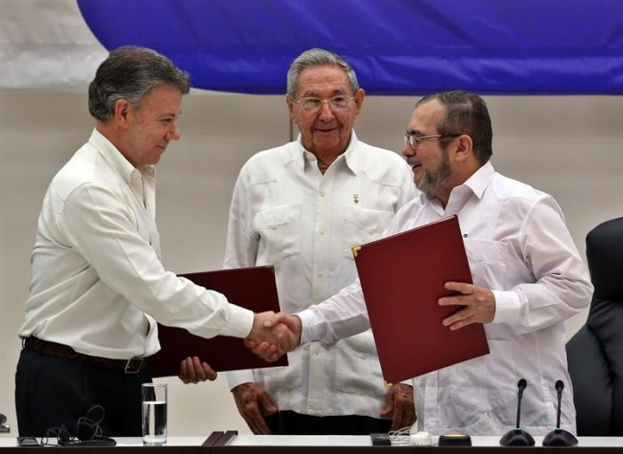 Comenzó en La Habana la ceremonia del acuerdo para cese el fuego en Colombia