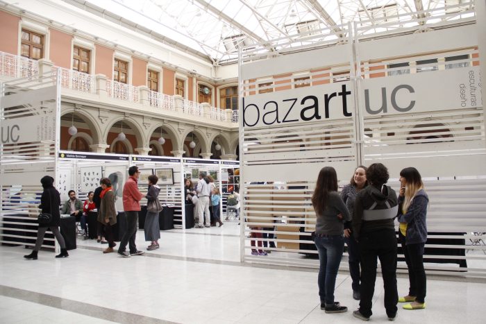 Feria de arte contemporáneo BazartUC en Centro de Extensión UC, 19 de junio. Entrada liberada