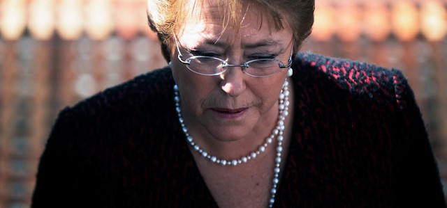 Cadem: aprobación de Bachelet alcanza su registro histórico más bajo