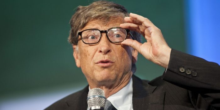 «El visionario» Bill Gates salió en defensa de la OMS ante el ataque de Trump
