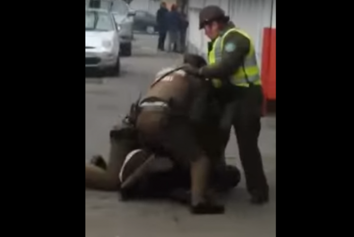 [VIDEO] Captan polémica detención a un vendedor ambulante en el centro de Temuco