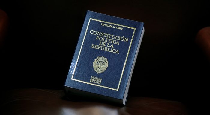 Comisión de Constitución acordó realizar consulta pública por proyecto que Reforma la Constitución