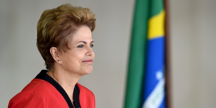 Informe del Senado brasileño exculpa a Rousseff de maniobras fiscales