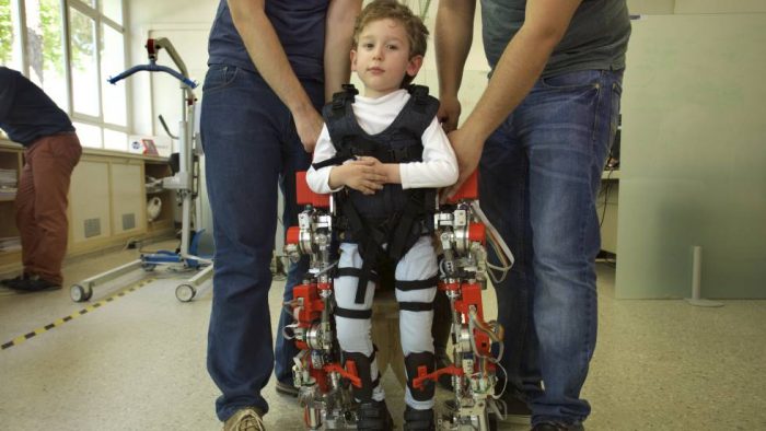 [VIDEO] Investigadores españoles crean un exoesqueleto diseñado para niños con atrofia muscular espinal