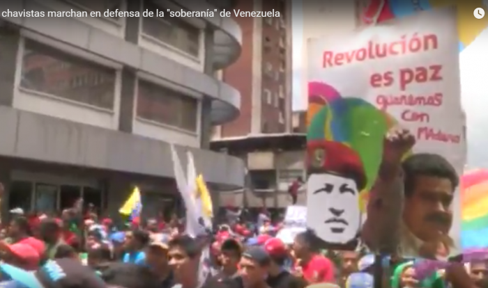 [VIDEO] Jóvenes chavistas marchan en defensa de la «soberanía» de Venezuela