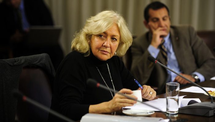 Mónica González: “Me gustaría saber cuánto le paga la USS a su rector Hugo Lavados, ex ministro DC y lobbista para obtener beneficios fiscales»