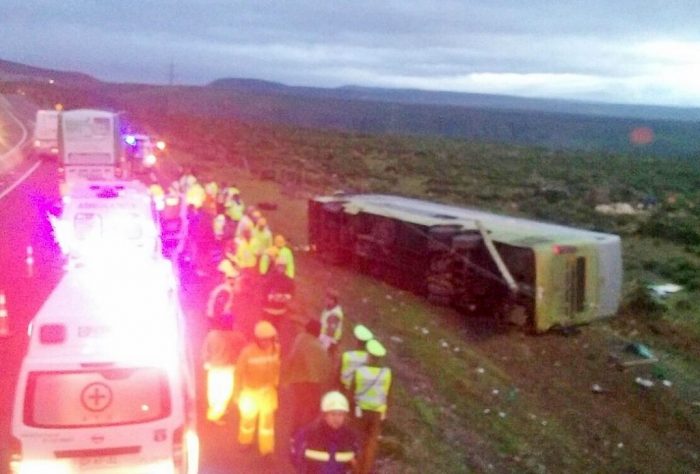 Cuatro muertos y 40 heridos deja accidente de bus cerca de Ovalle