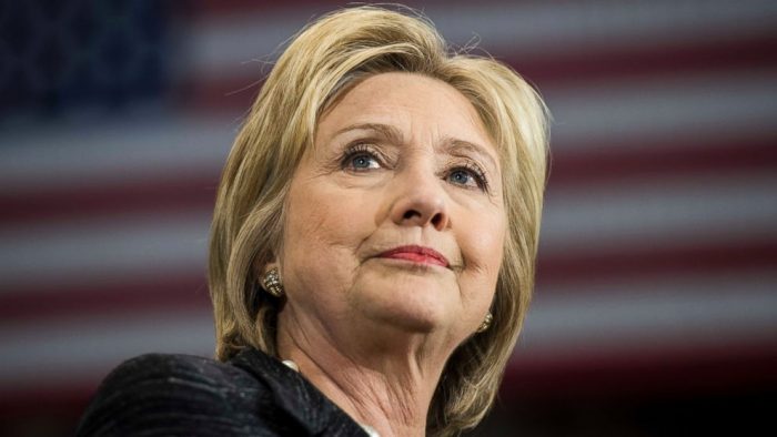 Clinton hace historia como primera mujer candidata a la Presidencia de EE.UU.