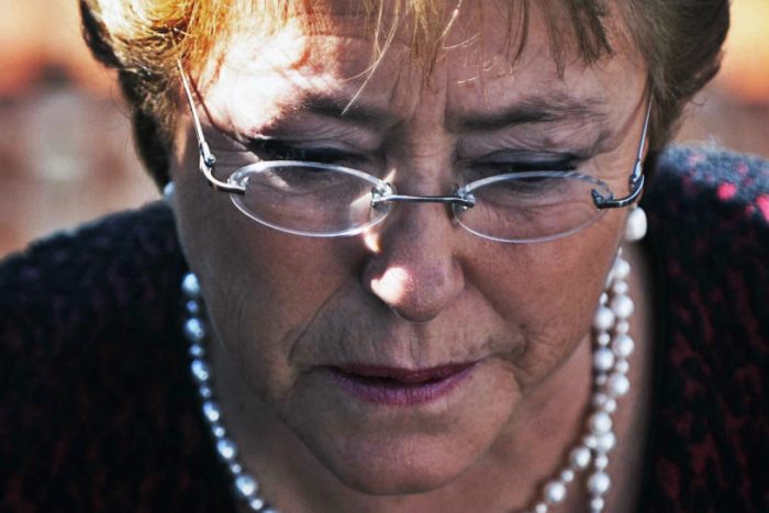 Bachelet oficializa envío de Reforma a la Educación Superior al Congreso en medio de lluvia de críticas cruzadas