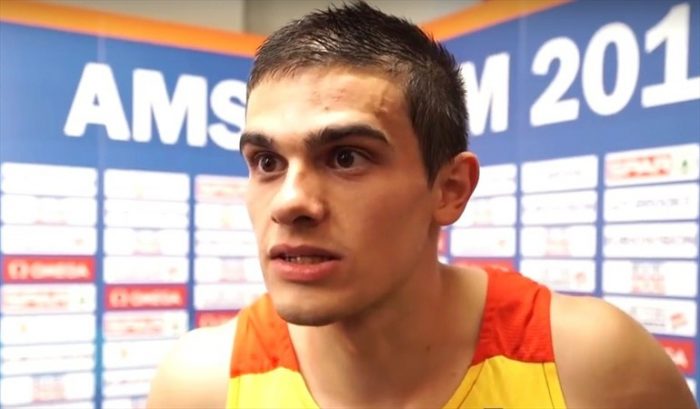 [VIDEO] Campeón europeo de los 200 mts planos se entera en plena entrevista que es el ganador
