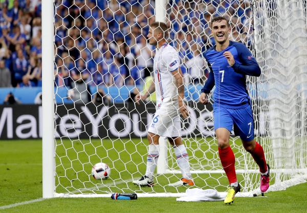 Eurocopa: Francia despierta a Islandia de su sueño