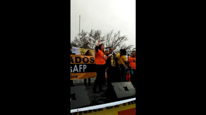 [VIDEO] «Solo movilizados lograremos un cambio radical, las AFP son miseria»: las palabras que conluyeron la marcha #NoMasAFP