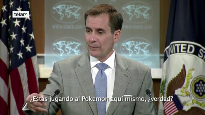 [VIDEO] Periodista interrumpe un discurso sobre ISIS en la Casa Blanca por jugar Pokemon Go