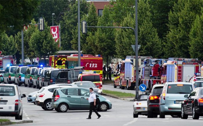Al menos ocho muertos deja tiroteo a un centro comercial de Múnich