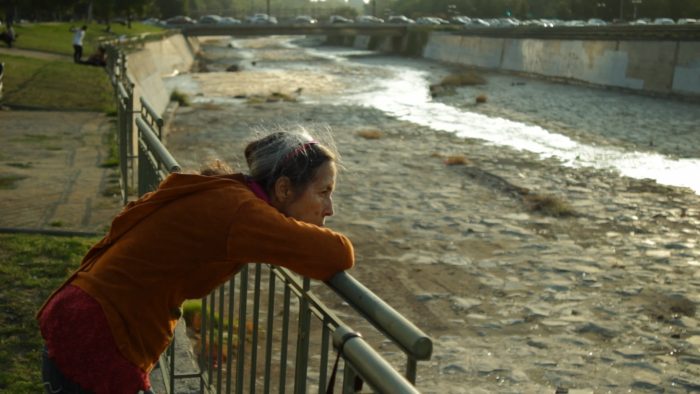 Lanzan documental sobre la artista Cecilia Vicuña y el río Mapocho