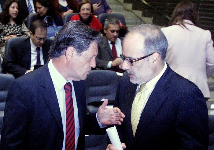 Ministro Fernández busca desarticular intento DC por interpelar a Valdés por cambio en sistema de AFPs