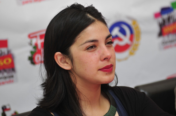 Karol Cariola valora propuesta del Gobierno pero advierte que «el modelo de las AFP no nos gusta»