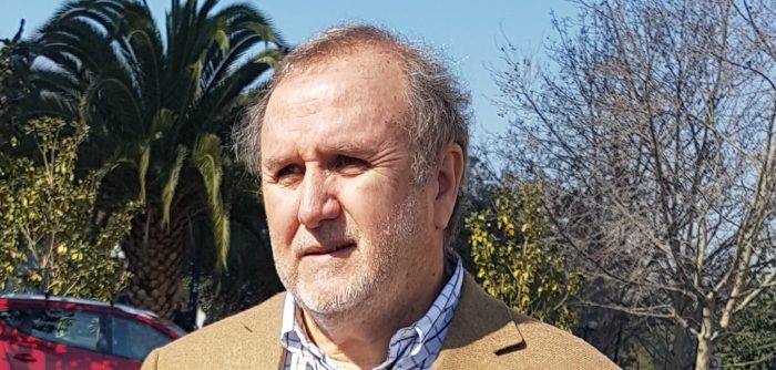 Candidato a alcalde de Vitacura promete el fin de las reelecciones: “Es hora de desatornillar a quienes se han perpetuado en el poder»