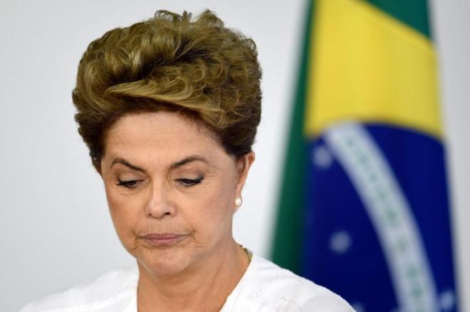 Dilma dice que el Senado escogió «rasgar la Constitución» y que «es el segundo golpe de Estado que enfrento en la vida»