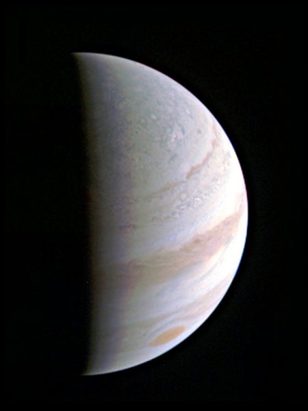 La sonda Juno completa con éxito su mayor aproximación a Júpiter