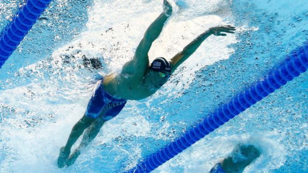Río 2016: ¿Por qué los nadadores rompen más récords que los corredores?