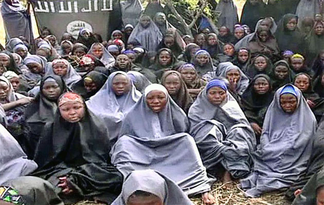 Boko Haram muestra en un vídeo niñas de Chibok y dice que algunas han muerto