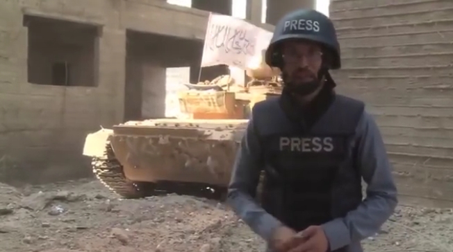 [VIDEO] Tanque explota mientras periodista despacha en directo