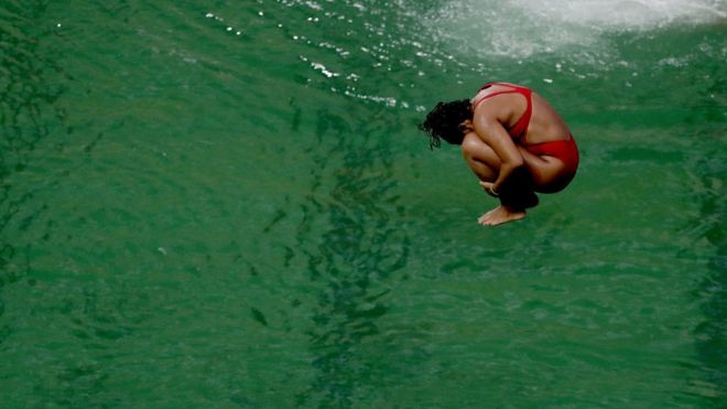 Río 2016: cierran la piscina que se tiñó de verde e investigan las causas