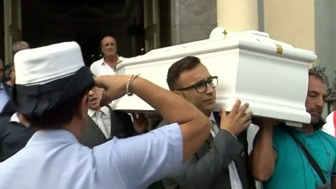 Tiziana Cantone: el caso de la joven que se suicidó tras la difusión de un video sexual suyo que conmociona a Italia
