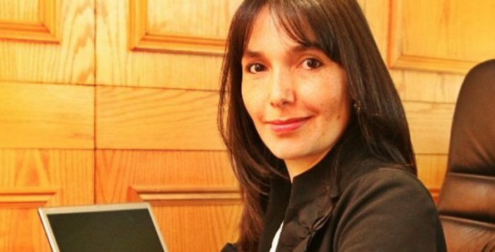 Carola Canelo: «Es escandaloso que los ministros Eyzaguirre y Delpiano no hayan sido acusados constitucionalmente»