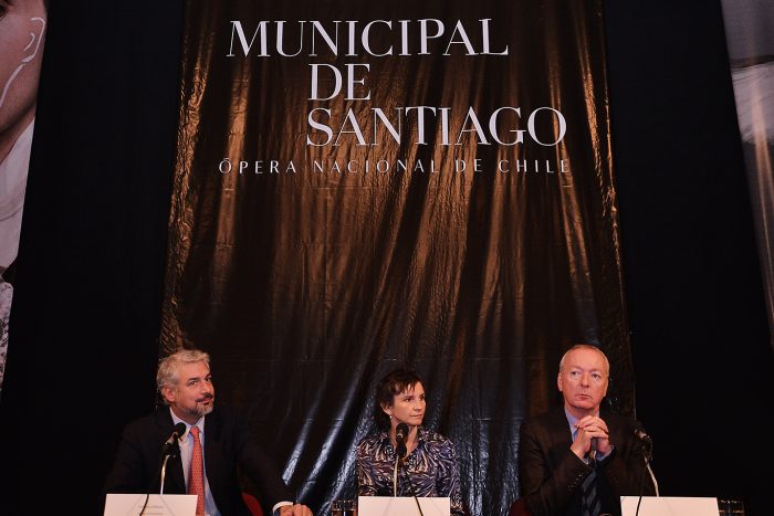Municipal de Santiago estrena nuevo nombre y lanza Temporada 2017 con sello Chambert