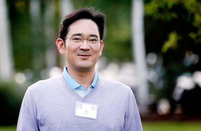 Fiscalía surcoreana emite una orden de arresto contra el heredero de Samsung por caso de corrupción